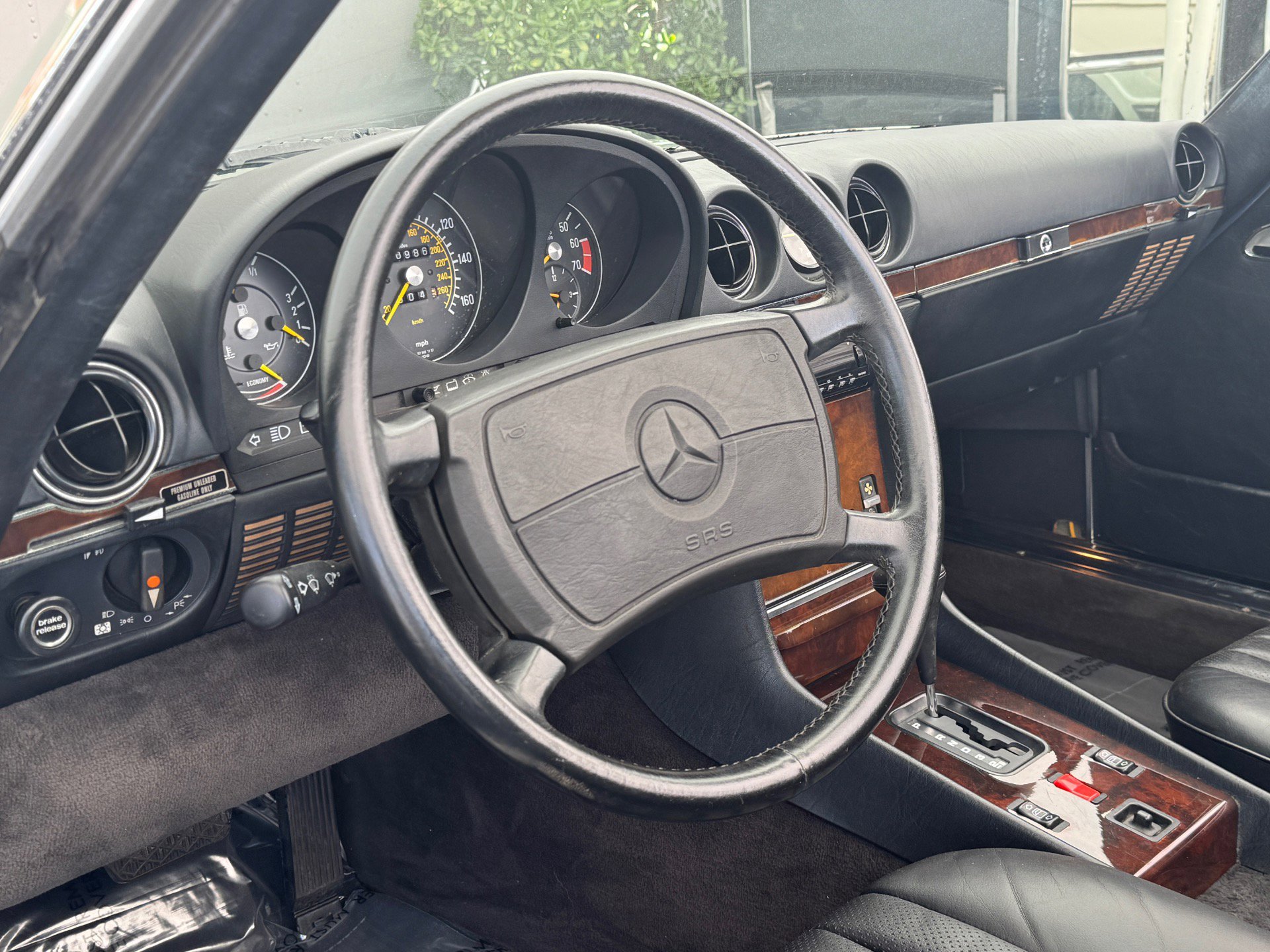 Used 1988 Mercedes-Benz 560 SL image 27