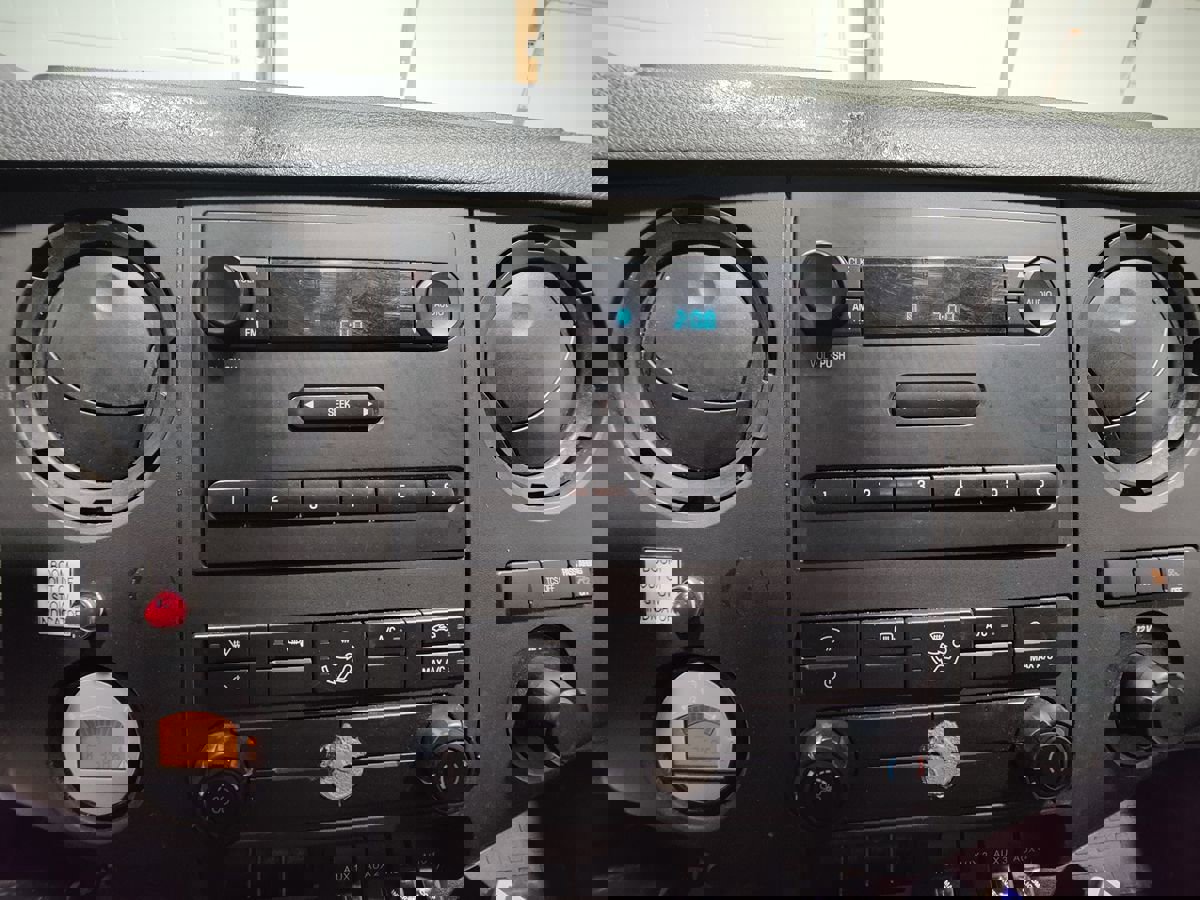 Used 2014 Ford F450 XL w/ Power Equipment Group image 45