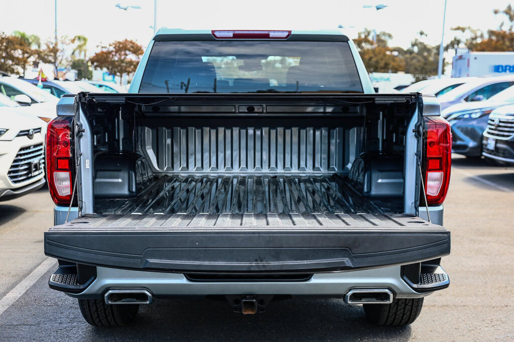 Used 2023 GMC Sierra 1500 Elevation w/ X31 Off-Road Package AWD/4WD image 23