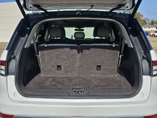 Used 2022 Lincoln Aviator Reserve w/ Elements Package Plus image 30