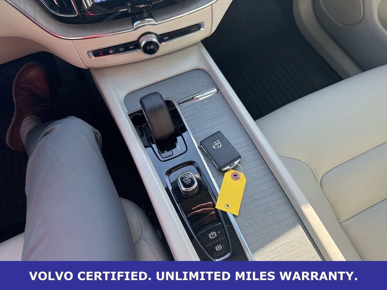 Certified 2024 Volvo XC60 B5 Plus w/ Protection Package Premier image 29