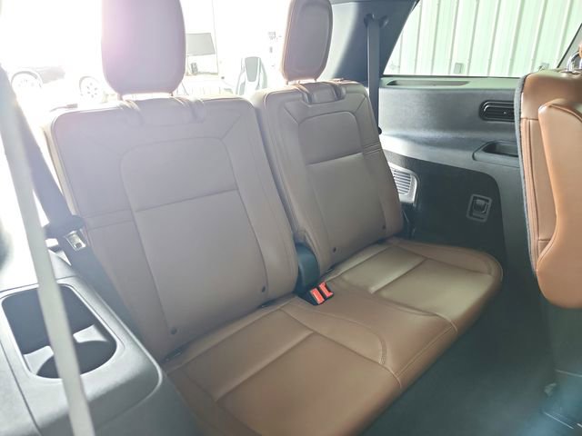 Used 2022 Lincoln Aviator Reserve w/ Equipment Group 201A image 45