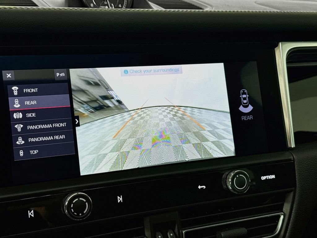 Certified 2023 Porsche Macan Turbo AWD/4WD image 15