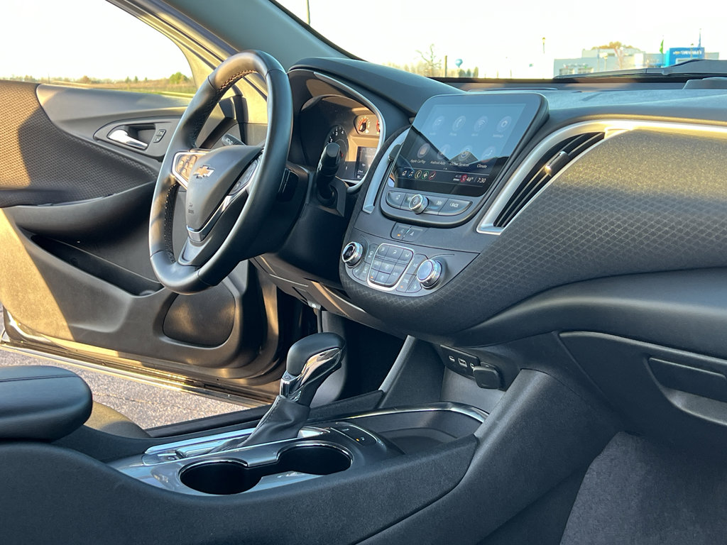 Used 2024 Chevrolet Malibu LT image 27