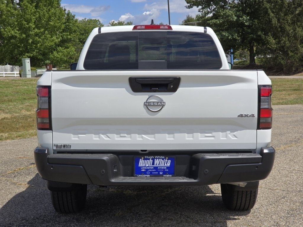New 2025 Nissan Frontier S image 9