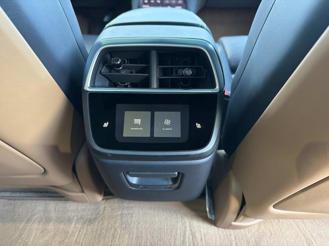 Used 2022 Lucid Air Grand Touring image 23