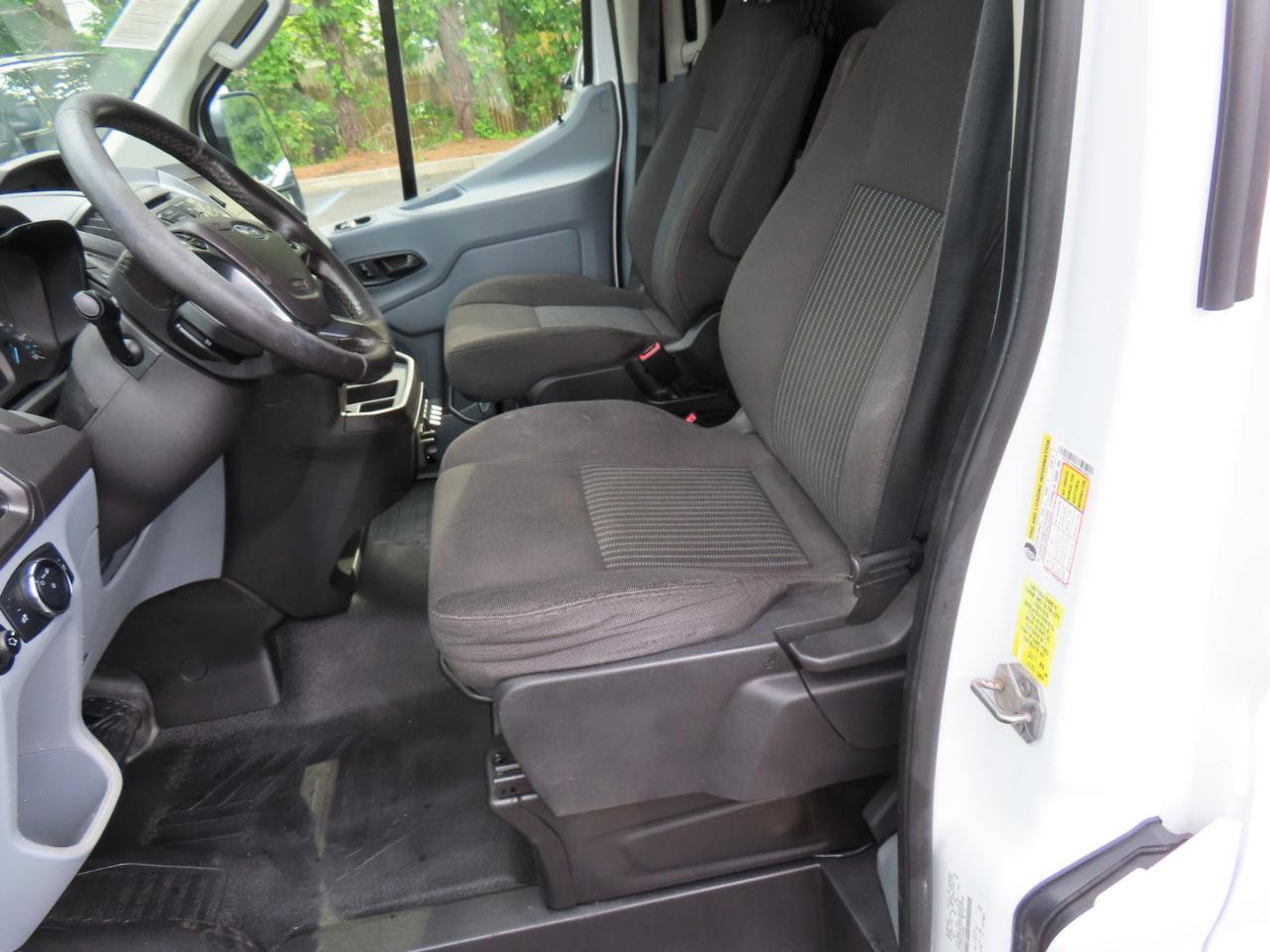 Used 2016 Ford Transit 250 130 Low Roof RWD image 16