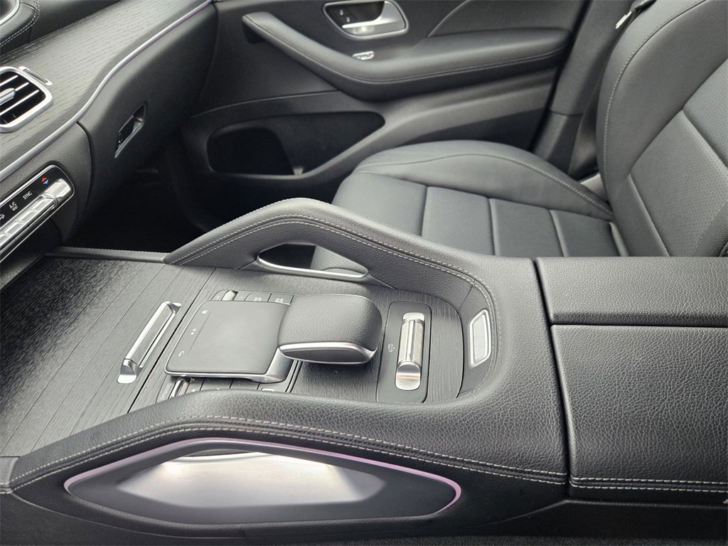 Used 2025 Mercedes-Benz GLS 450 4MATIC image 24