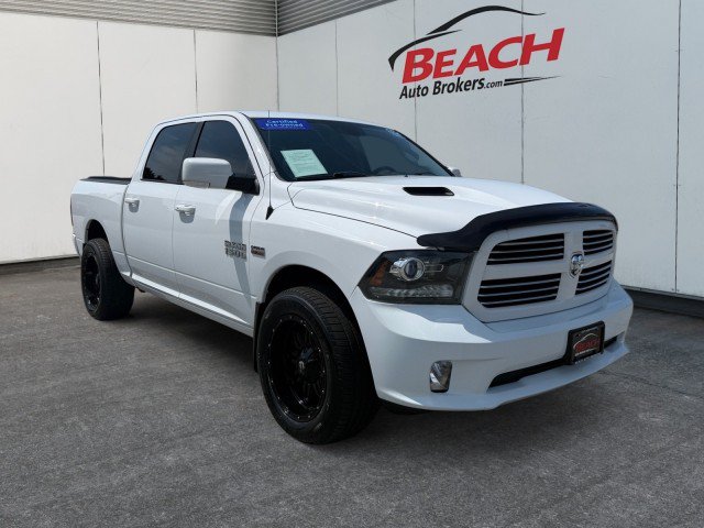 Used 2016 RAM 1500 Sport w/ Convenience Group AWD/4WD image 3