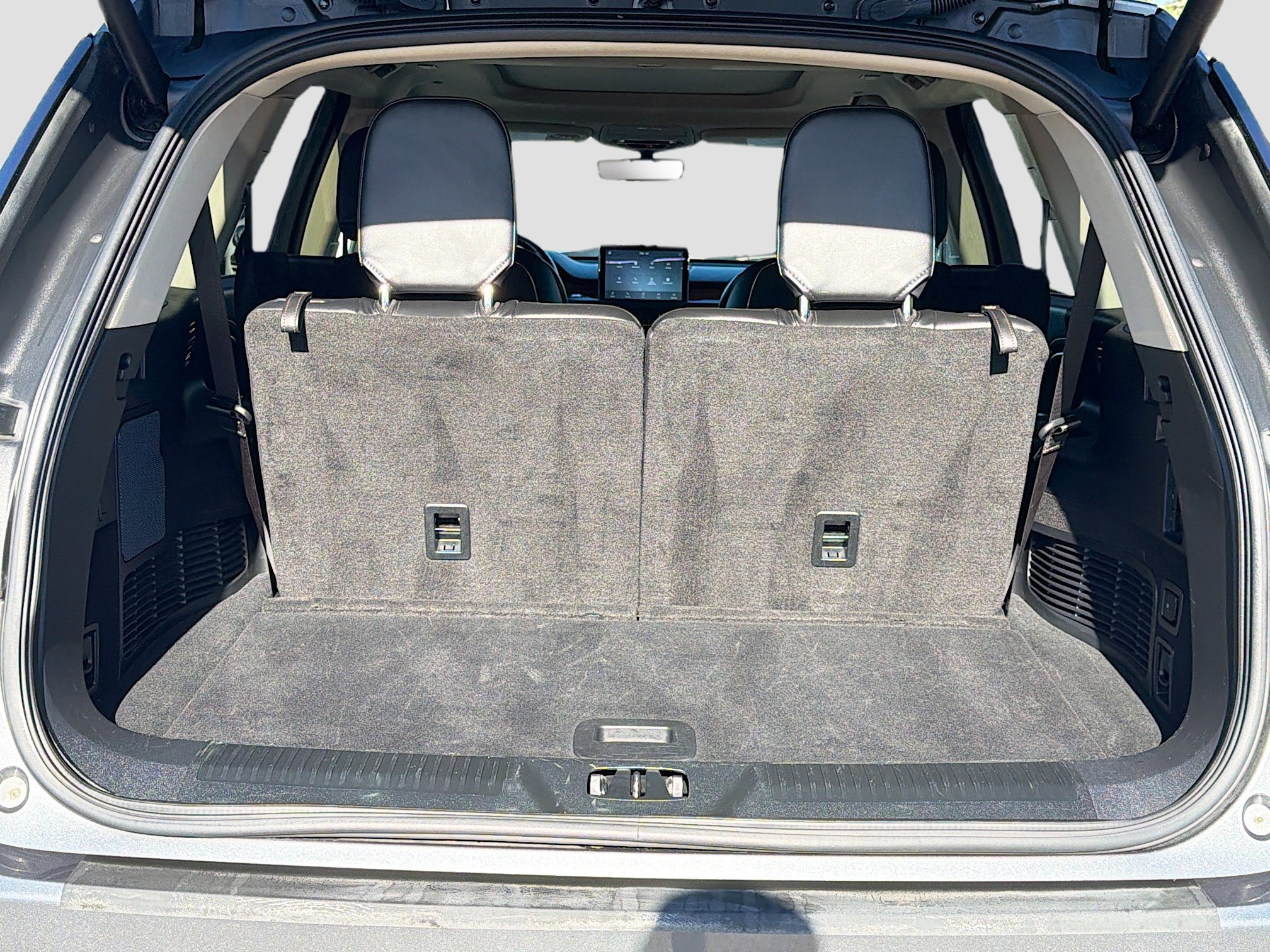 Used 2023 Lincoln Aviator Reserve AWD/4WD image 11