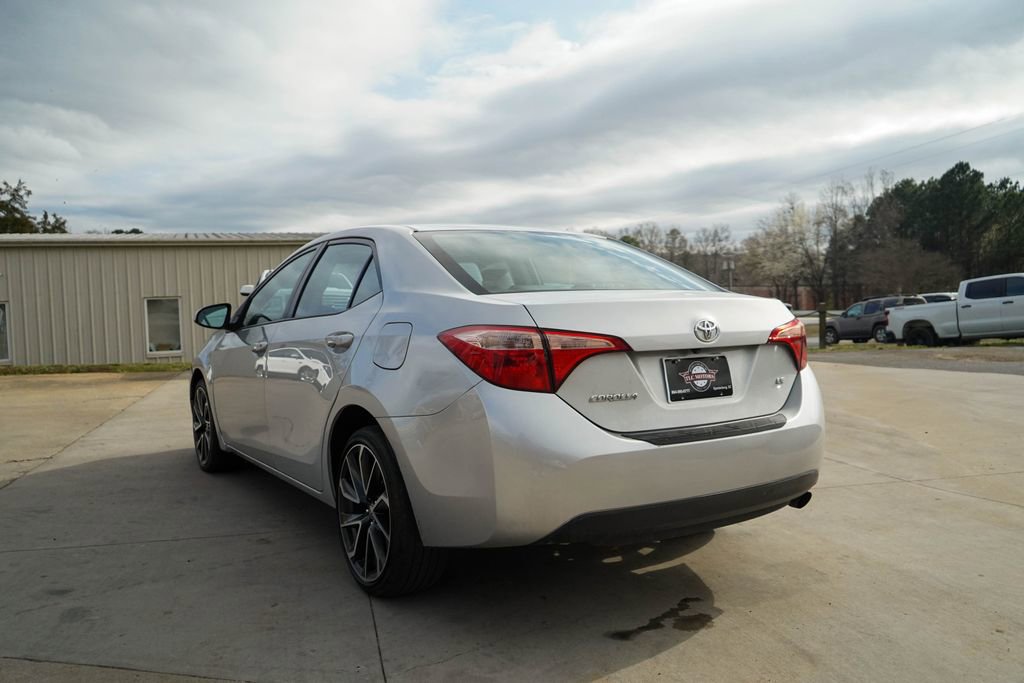 Used 2018 Toyota Corolla LE w/ Carpet Mat Package (TMS) image 4