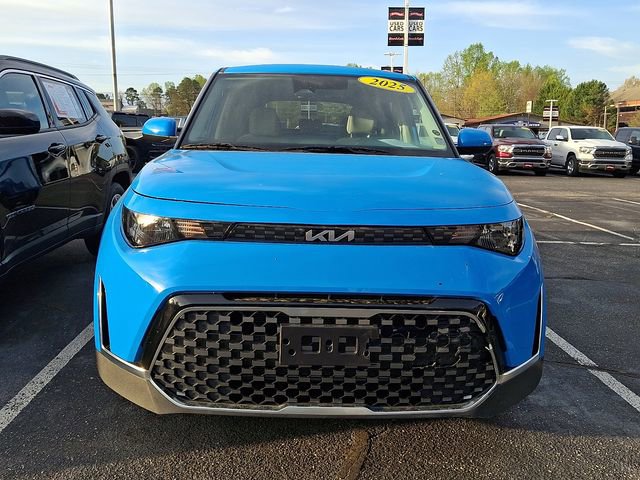 Used 2025 Kia Soul EX image 2