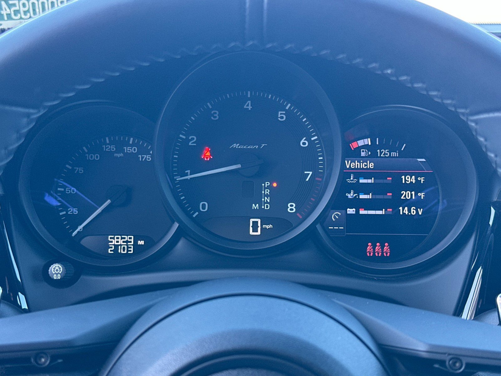 Certified 2025 Porsche Macan Turbo image 24