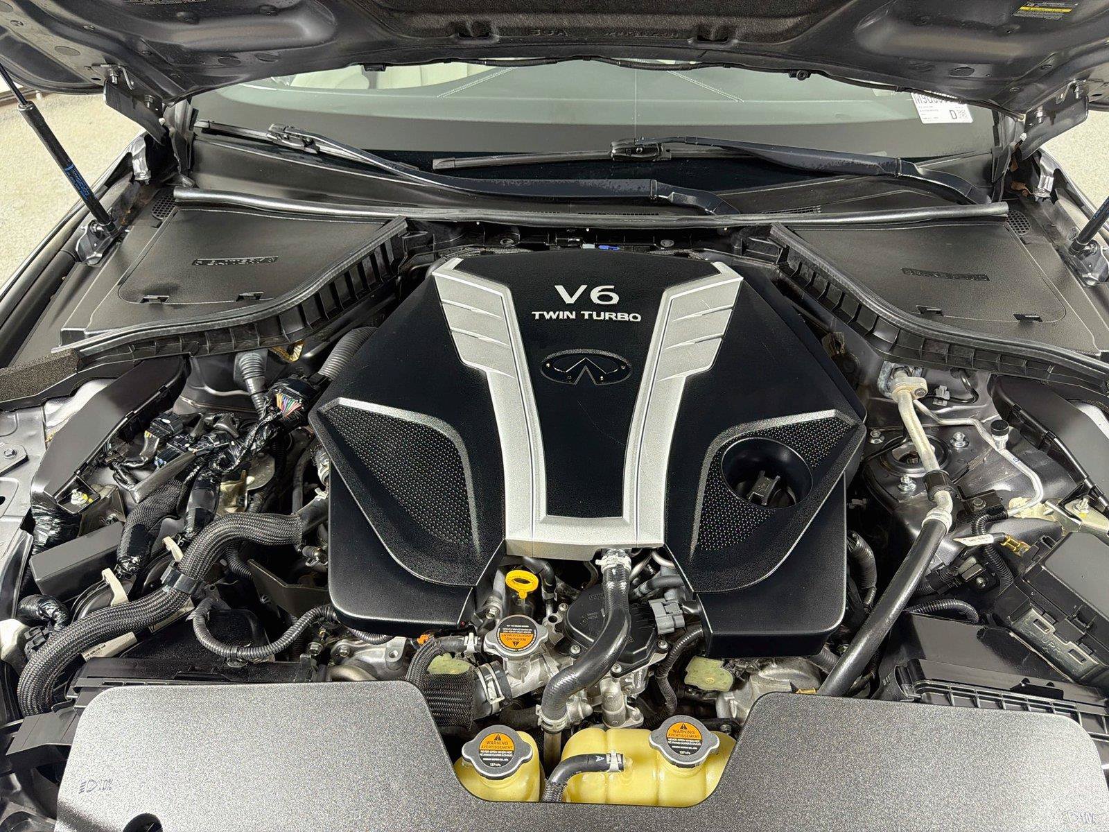 Used 2018 INFINITI Q60 3.0t Luxe RWD image 26