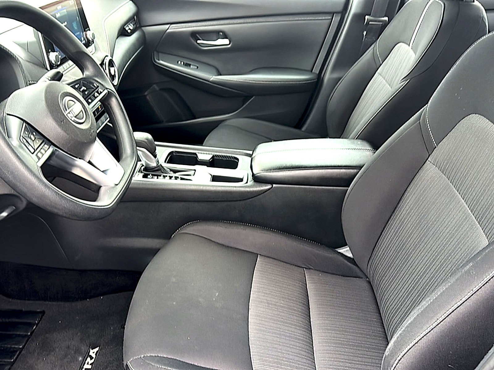 Used 2024 Nissan Sentra SV FWD image 13