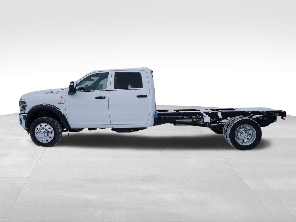 New 2026 RAM 5500 Tradesman AWD/4WD image 3