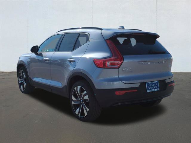 New 2026 Volvo XC40 B5 Ultra w/ Climate Package AWD/4WD image 2