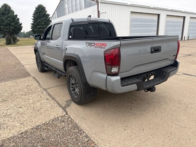 Used 2020 Toyota Tacoma TRD Off-Road AWD/4WD image 8
