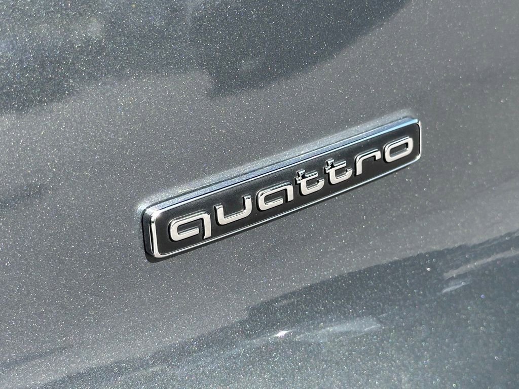 Used 2025 Audi Q5 Premium w/ Convenience Package image 55