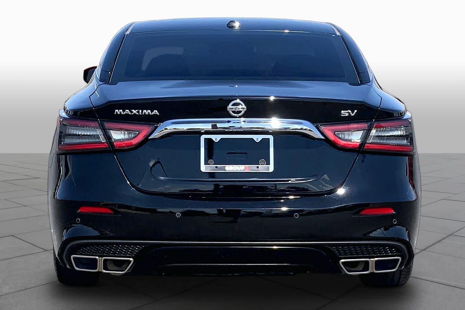 Used 2022 Nissan Maxima SV w/ Floor Mat Group FWD image 5