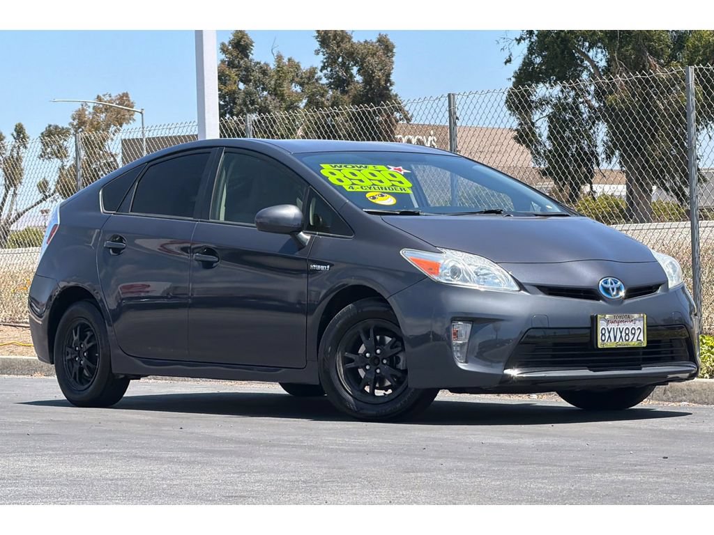 Used 2013 Toyota Prius Two FWD image 2