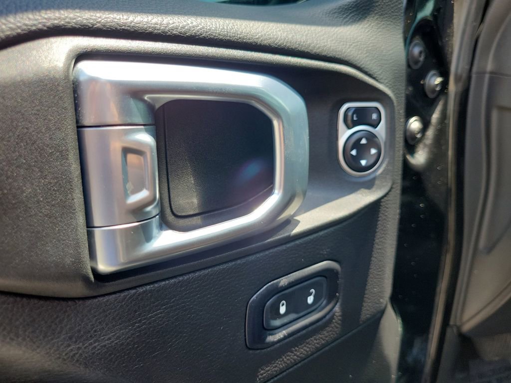Used 2021 Jeep Gladiator Overland w/ Popular Equipment Package AWD/4WD image 14