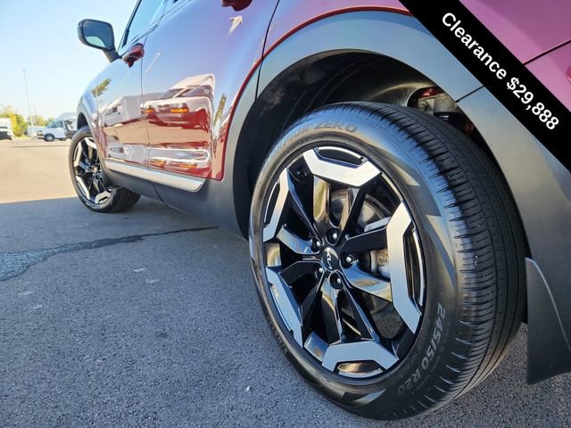 Used 2023 Kia Telluride EX w/ EX Captain's Chair Package image 13