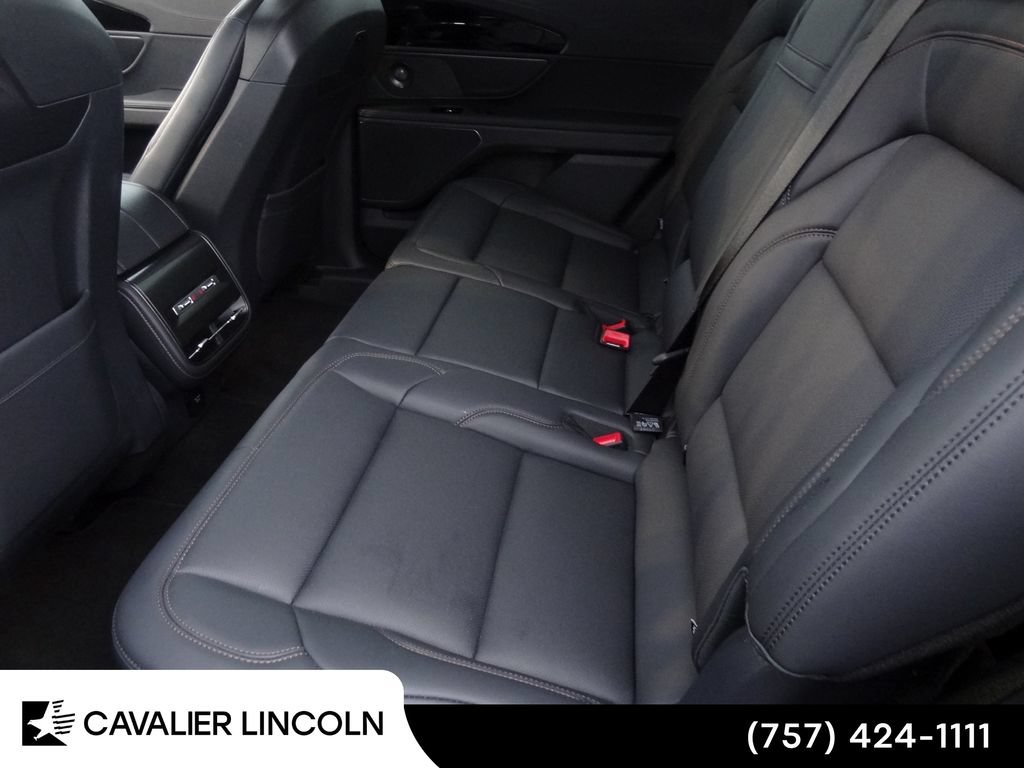 Used 2026 Lincoln Nautilus Premier w/ Equipment Group 102A AWD/4WD image 17
