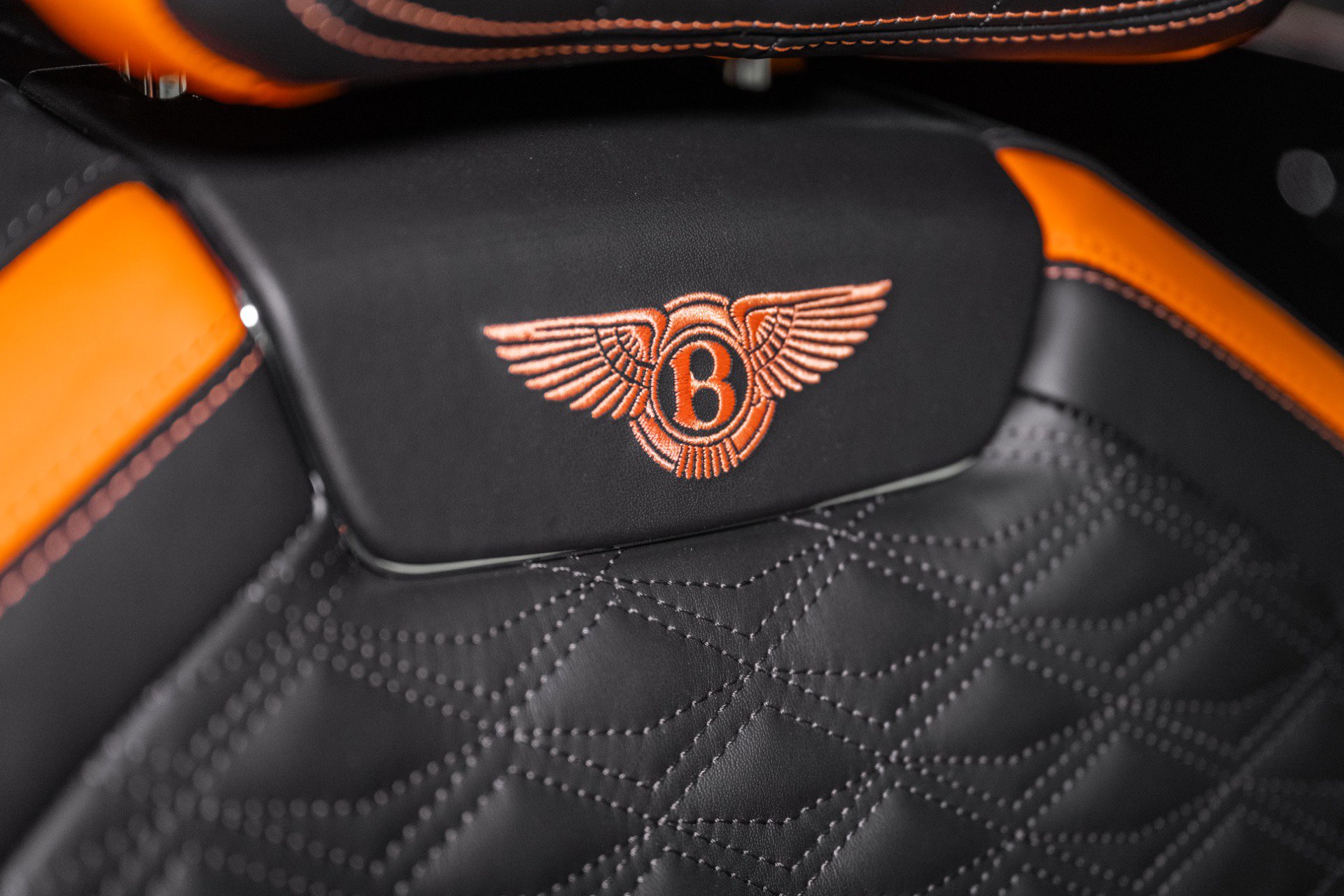 New 2026 Bentley Flying Spur Plug-In Hybrid image 49