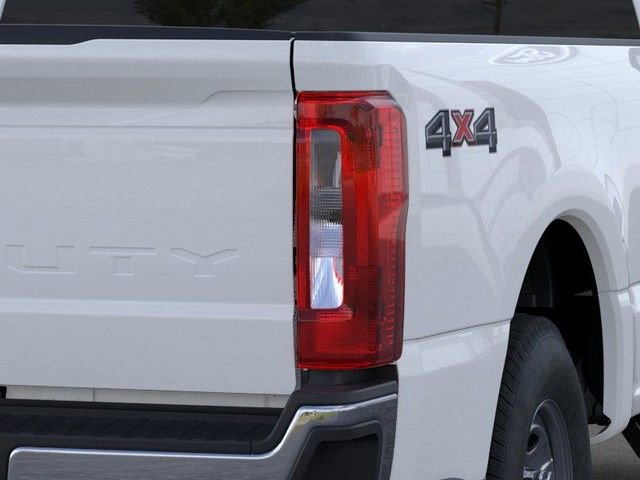 New 2026 Ford F250 XL w/ XL Chrome Package image 21