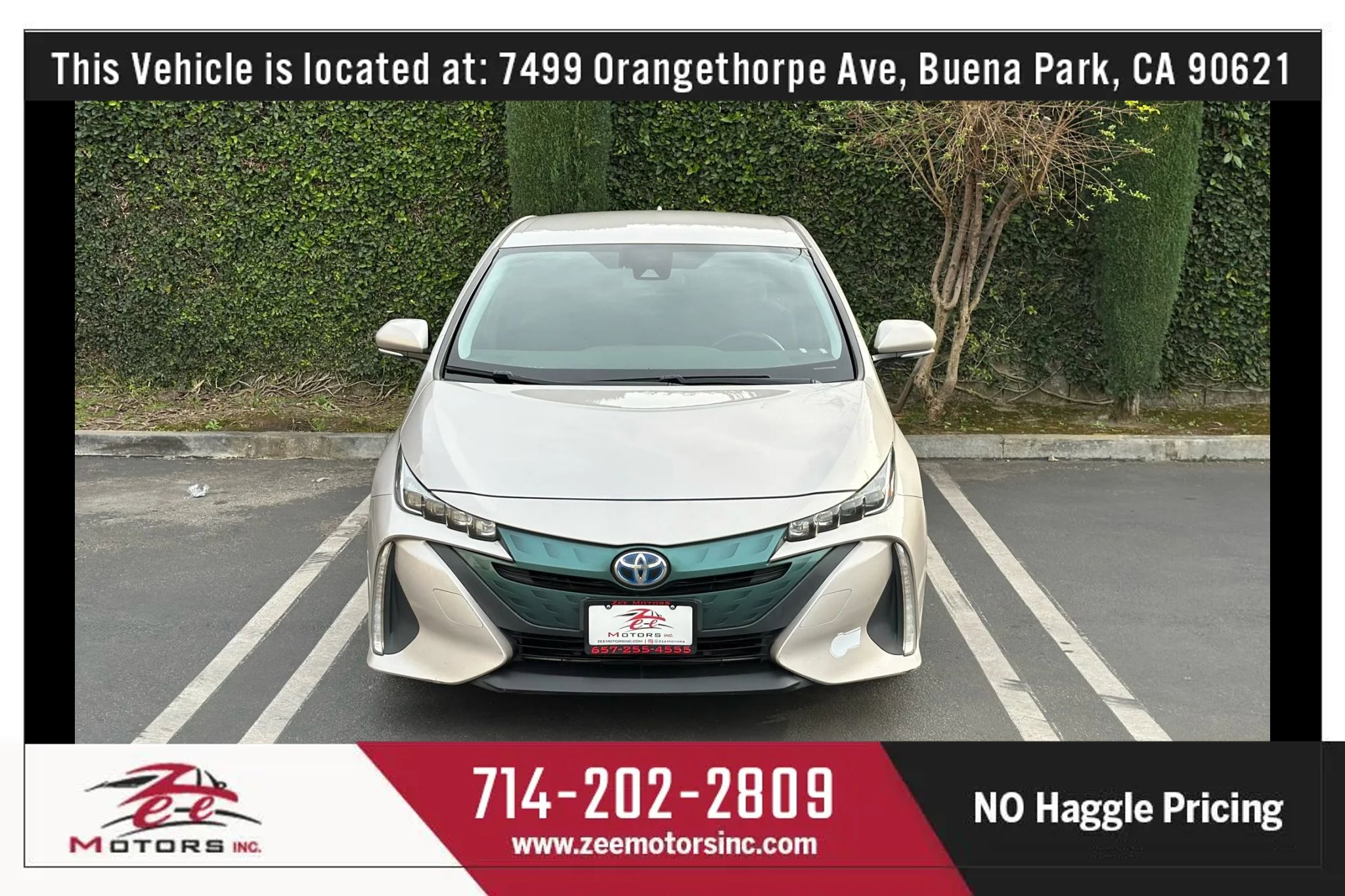Used 2019 Toyota Prius Prime Plus w/ Carpet Mat Package FWD image 3