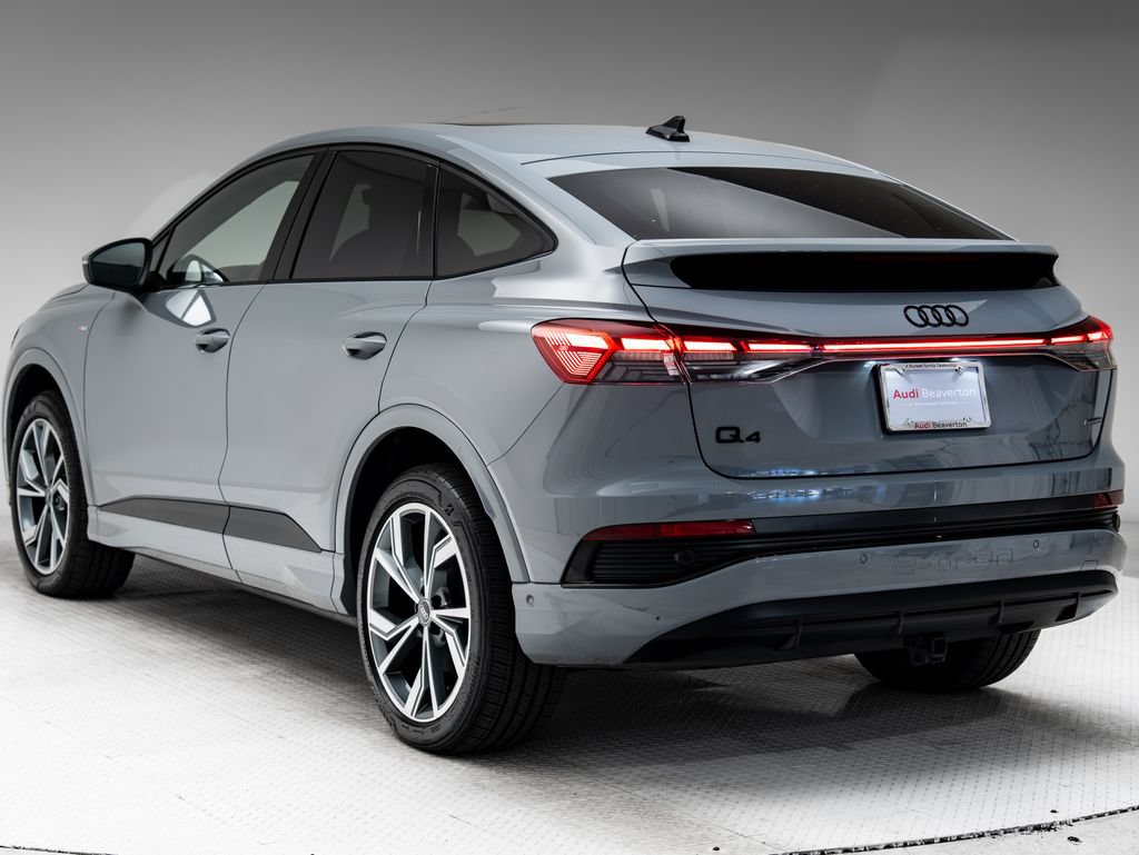 Used 2023 Audi Q4 e-tron Premium Plus w/ Premium Plus AWD/4WD image 3