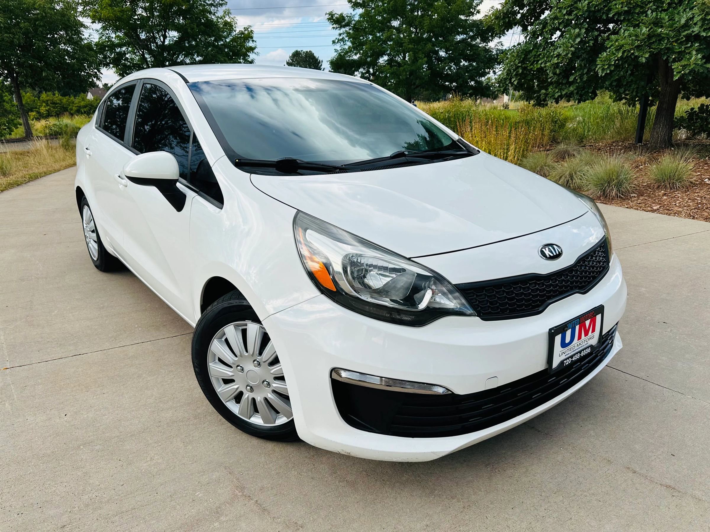 Used 2016 Kia Rio LX image 1