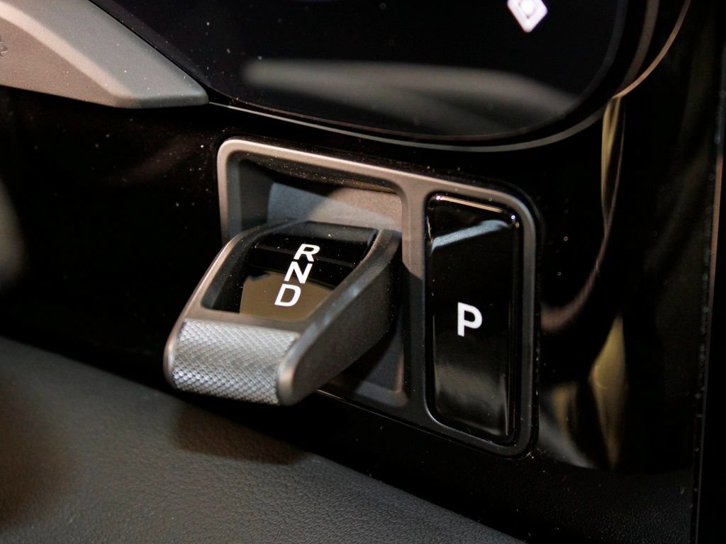 Certified 2026 Porsche Taycan AWD/4WD image 27
