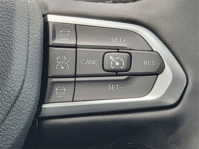 Certified 2023 Jeep Compass Limited image 34