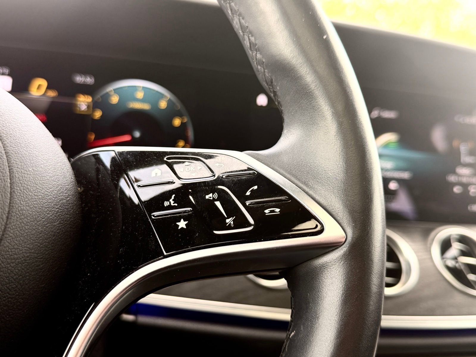 Certified 2023 Mercedes-Benz E 350 4MATIC Sedan image 22