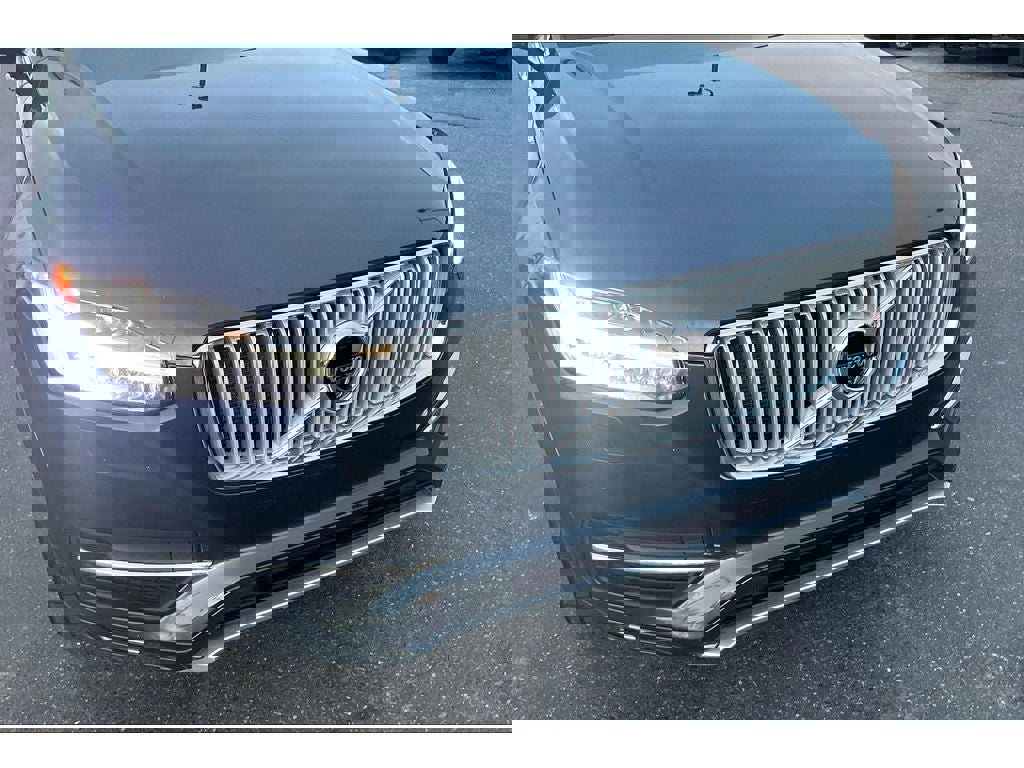 Used 2017 Volvo XC90 T6 Inscription w/ Vision Package image 32