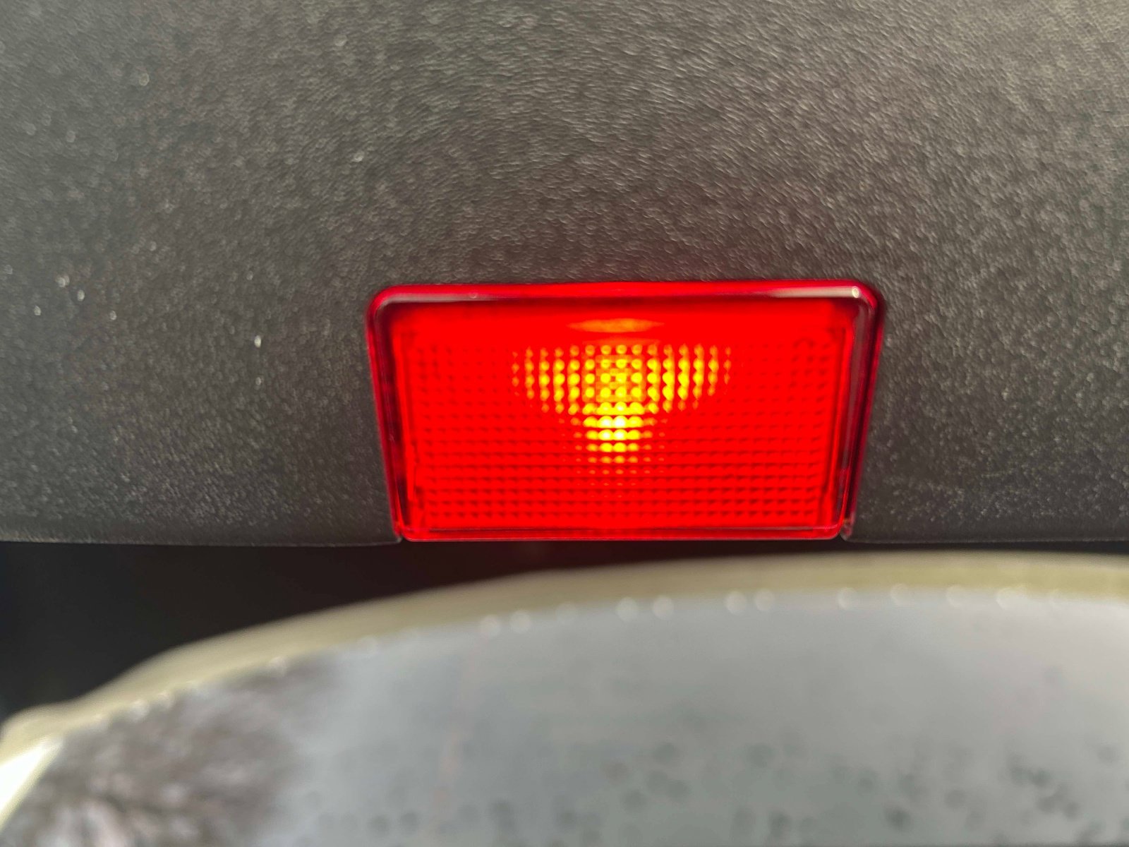 Used 2015 Mercedes-Benz E 400 4MATIC Coupe image 13