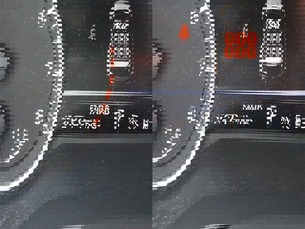 Used 2025 Nissan Pathfinder SV image 21