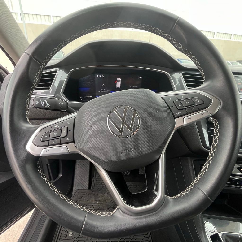 Used 2023 Volkswagen Tiguan SE AWD/4WD image 8