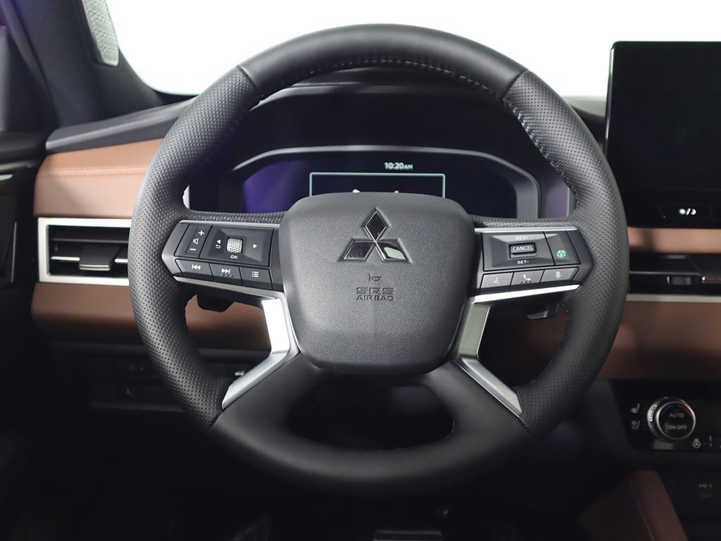 New 2025 Mitsubishi Outlander SEL image 45