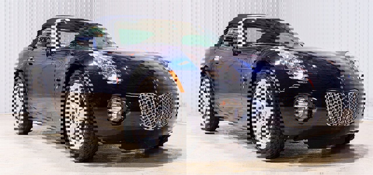 Used 2006 Pontiac Solstice Convertible w/ Premium Package image 19