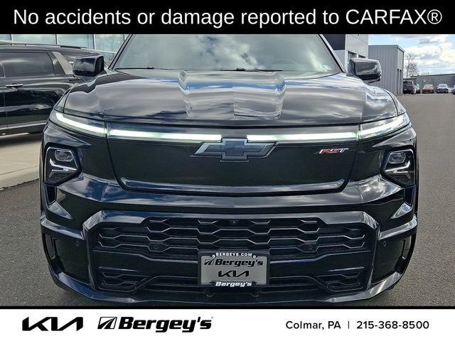 Used 2024 Chevrolet Silverado EV RST image 2