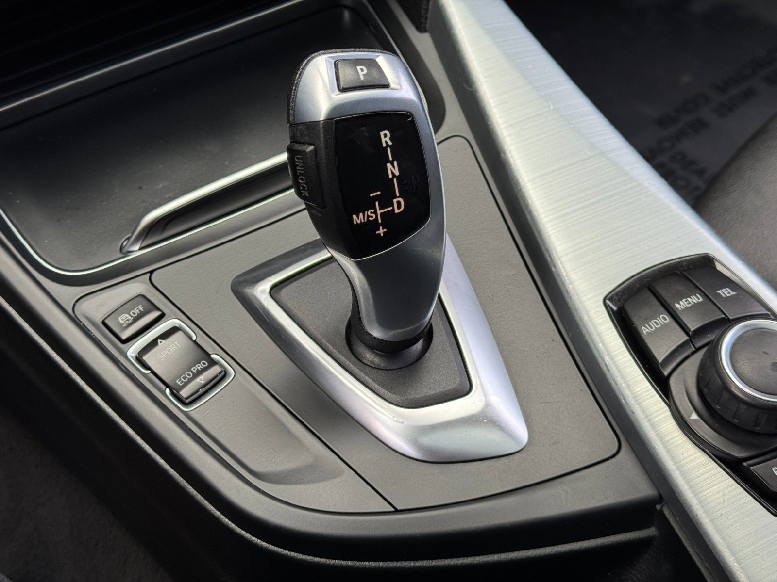 Used 2017 BMW 320i xDrive Sedan image 27