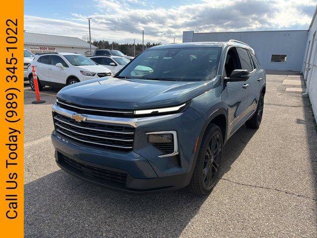 New 2026 Chevrolet Traverse LT w/ Driver Confidence Package FWD image 4