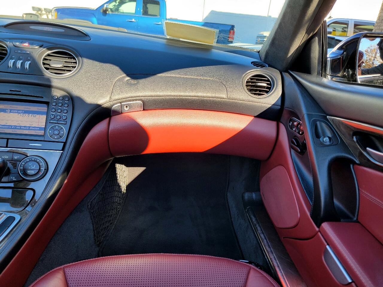 Used 2011 Mercedes-Benz SL 63 AMG image 37