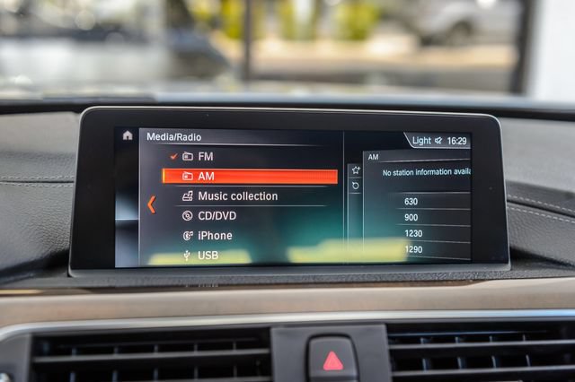 Used 2018 BMW 340i xDrive Sedan AWD/4WD image 29
