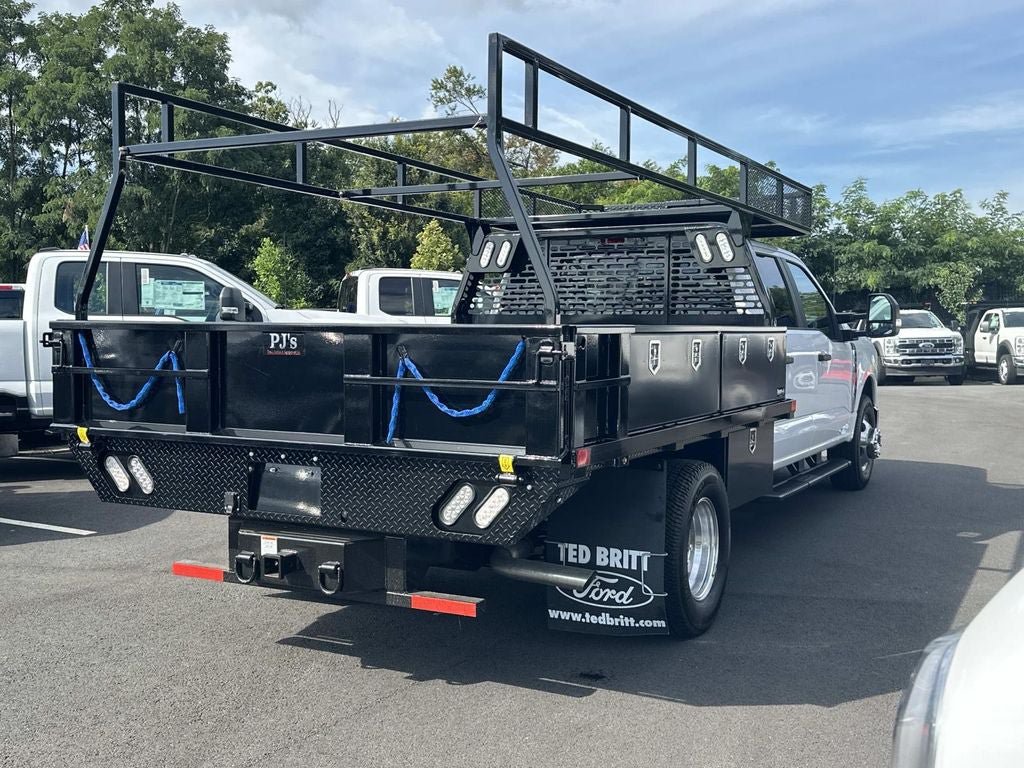 New 2025 Ford F350 XL w/ XL Chrome Package RWD image 2