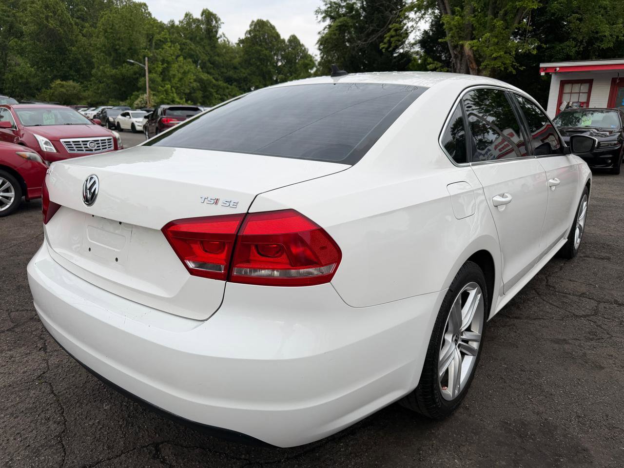 Used 2014 Volkswagen Passat 1.8T SE FWD image 5