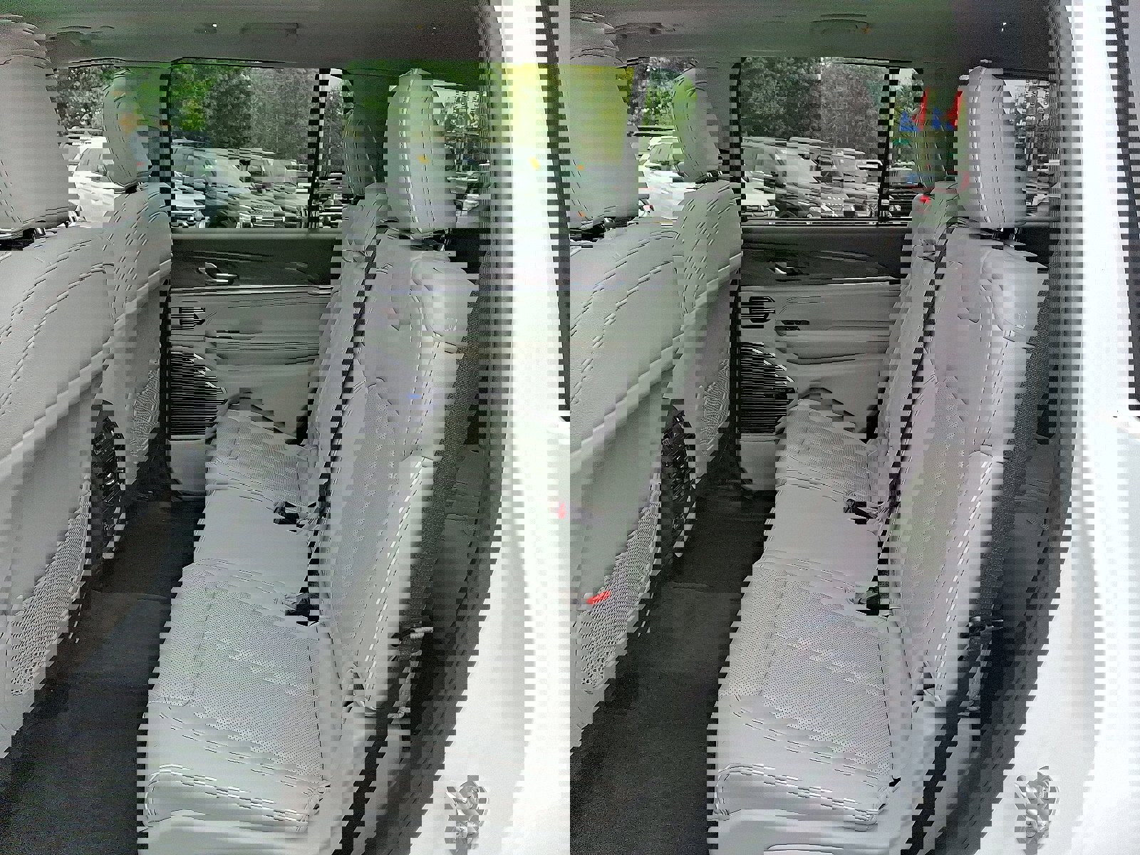 Used 2022 Jeep Grand Cherokee L Overland image 11